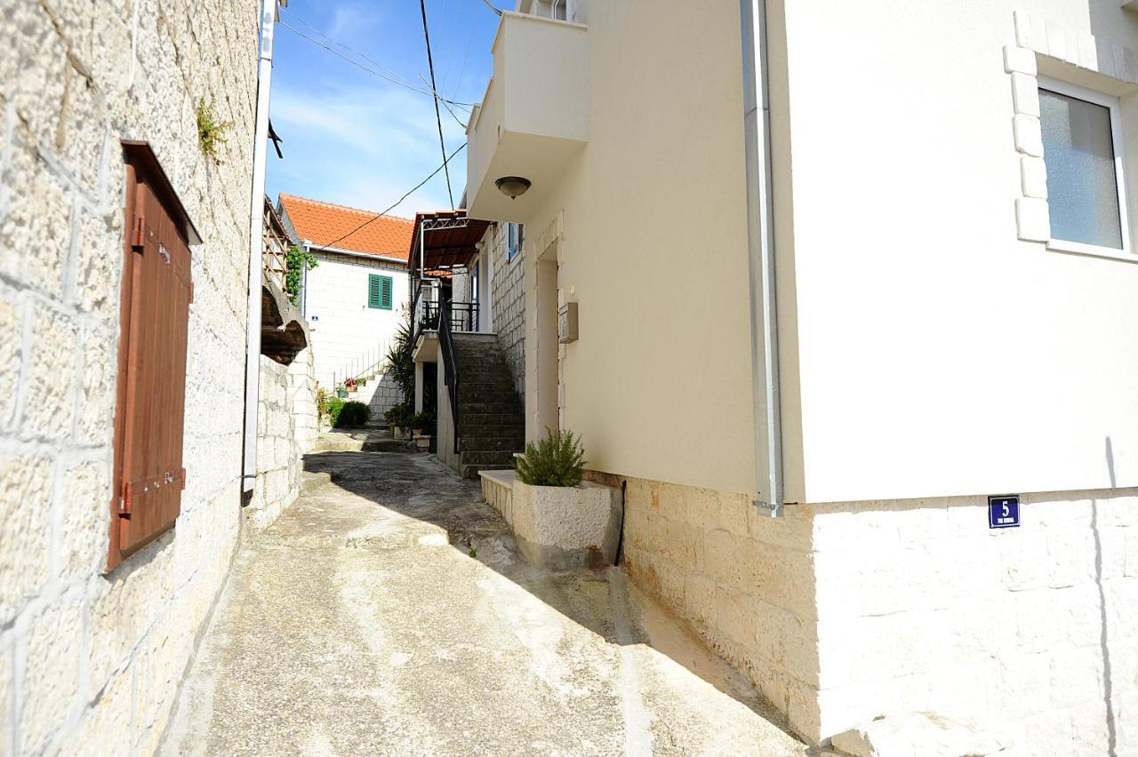 Donji Okrug  Apartments Rejo מראה חיצוני תמונה